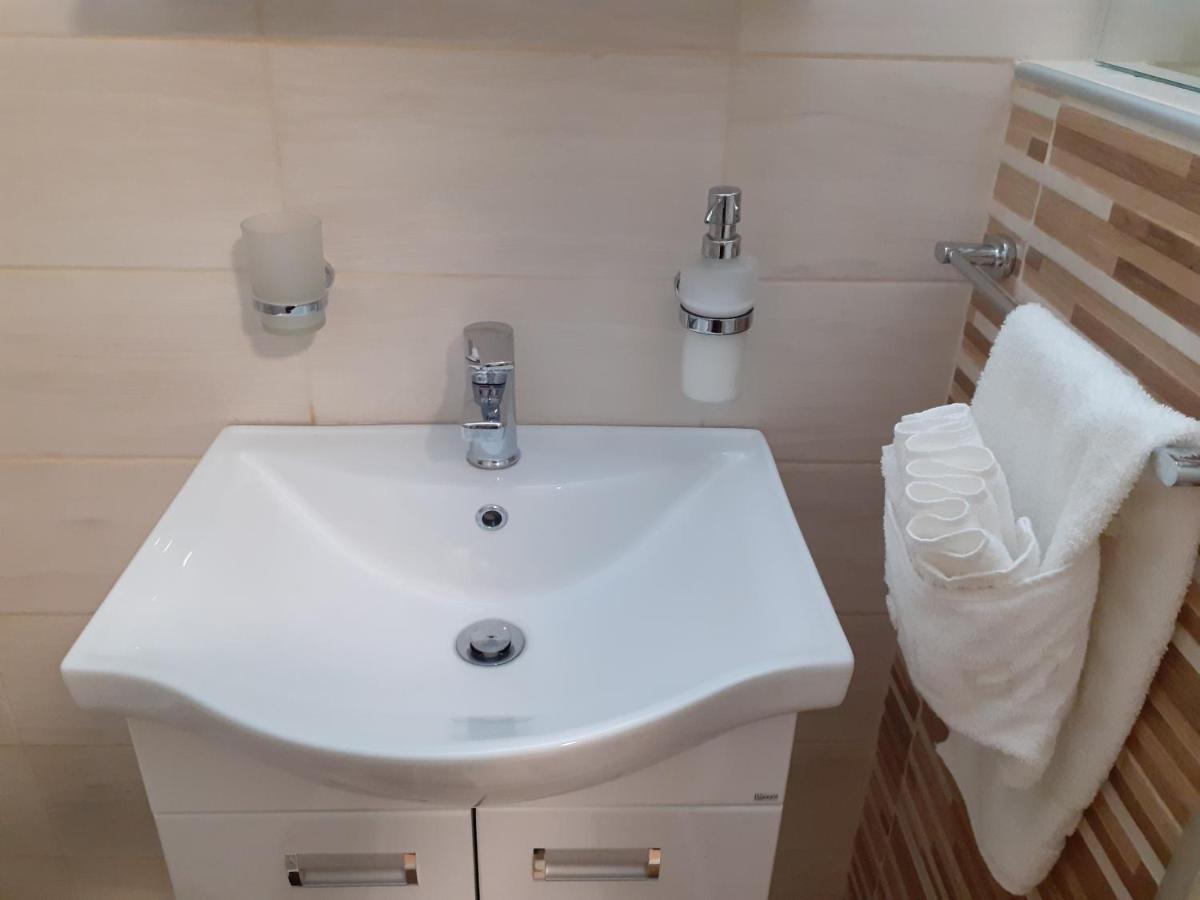 Apartman Nena Pirot Kültér fotó