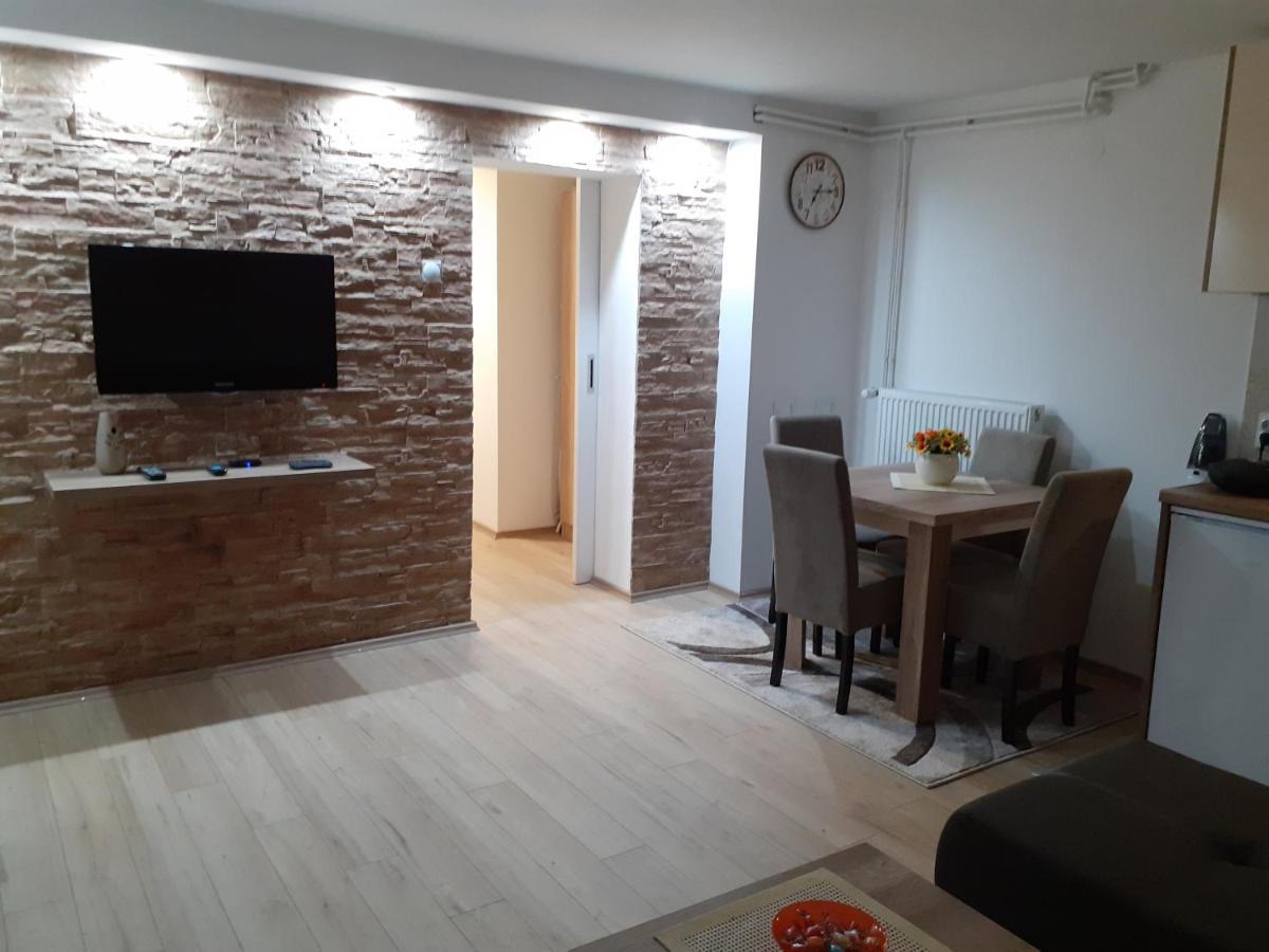 Apartman Nena Pirot Kültér fotó